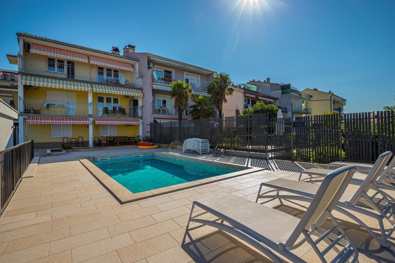 Apartman Mateo Crikvenica Exterior photo